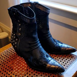 Embellished Cowboy 👢